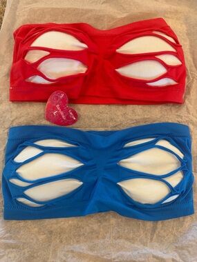 NWT Size-lg Tarea Seamless Cutout Bandeau Bra - Red and Blue W/removable pads